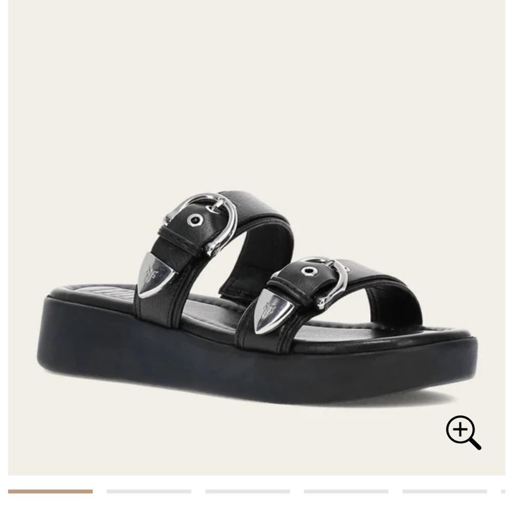 FRYE Maya Buckle Sandal NWOT